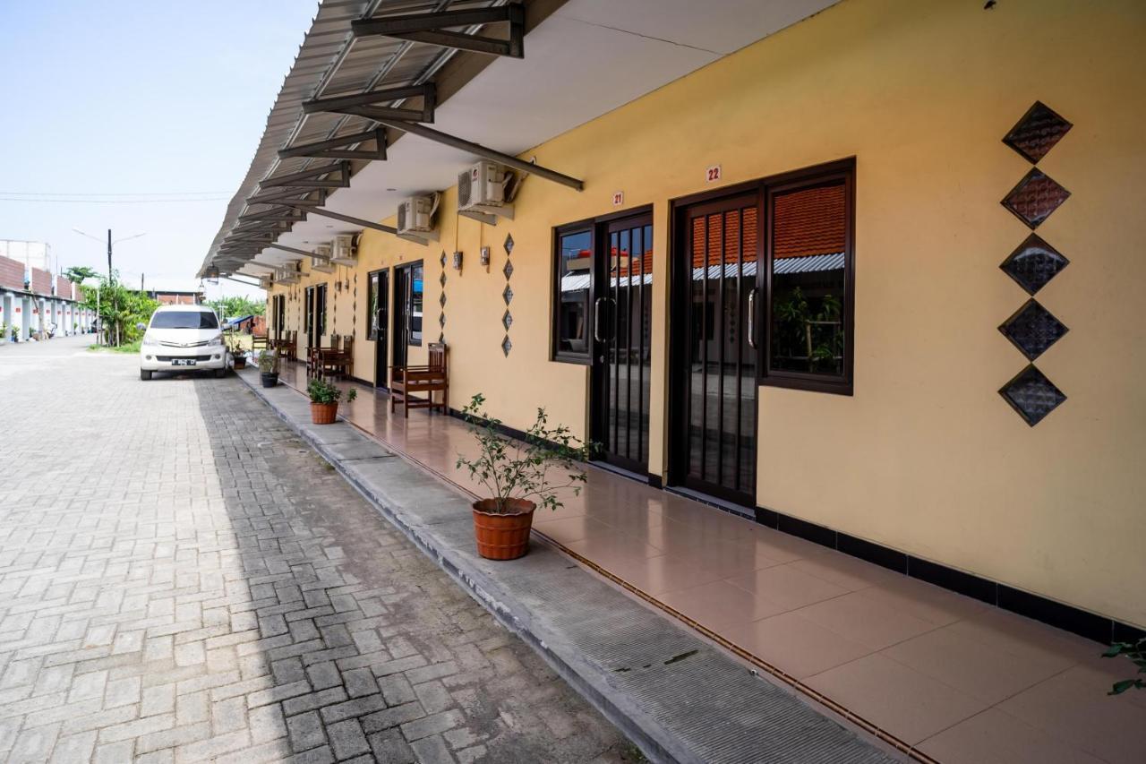Koolkost Syariah Near Transmart Tegal Hotel Eksteriør billede